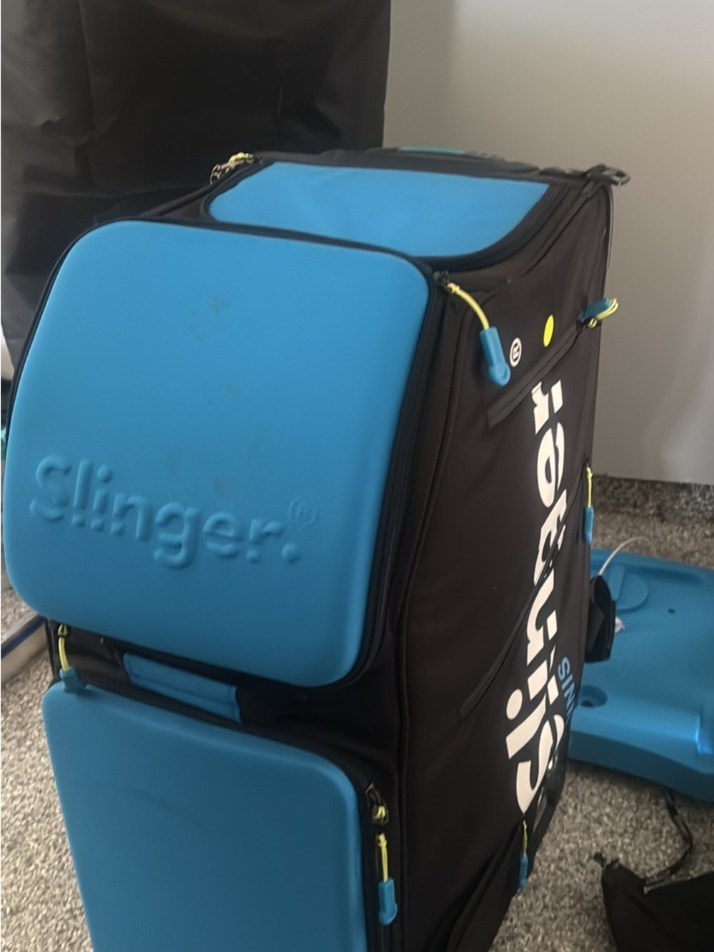 Slinger SI+ Bowling Bag in Black & Blue